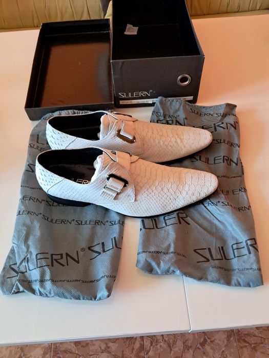 Продавам обувки мъжки