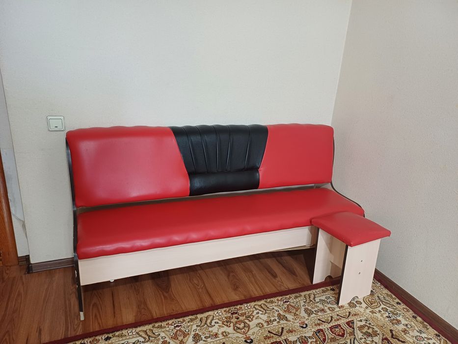 Стол ,орындық сатылады