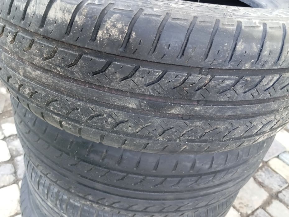 Продам шины размер 175/65/14