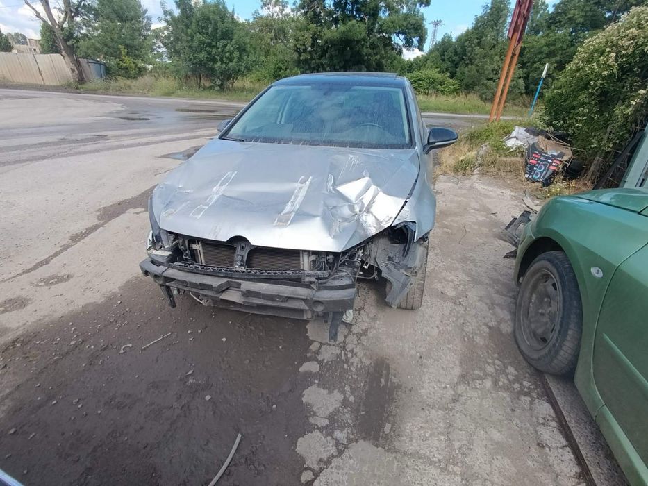 VW GOLF 7  1.4 i 122 к.с 2015г
