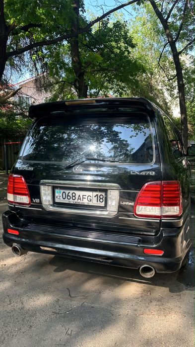 Продам машину Lexus LX 470