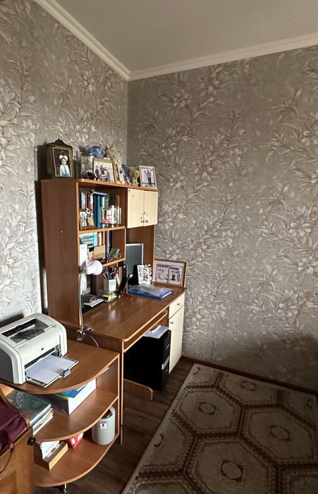Продам компьютерный стол
