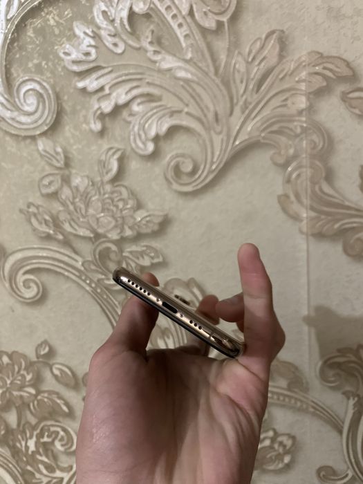 iPhone Xs 64Gb feys ishlidi Srocno!!