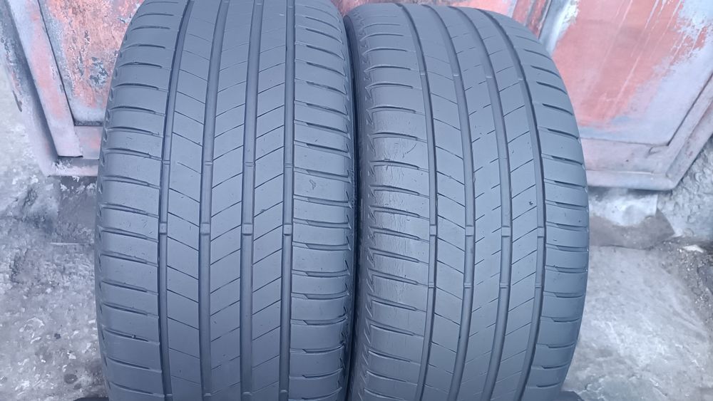 245/40/19 Bridgestone