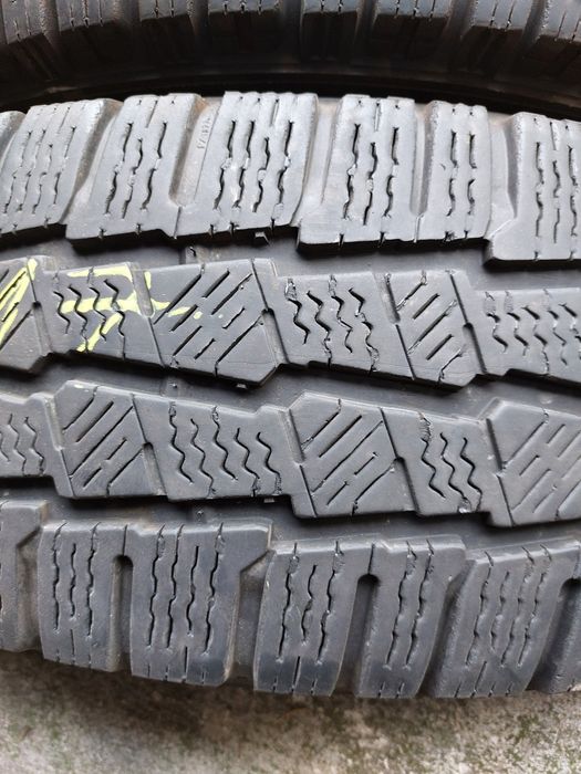 2 anvelope 215/65 R16 C Michelin