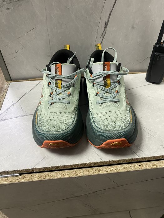 Продам кросовки беговые