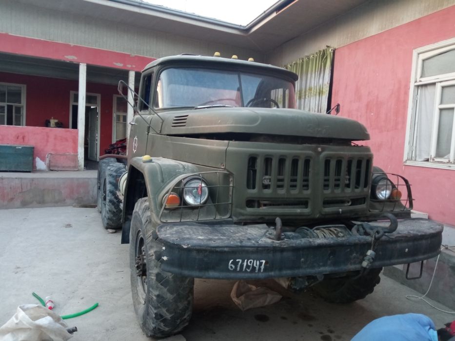 Зил 131 сотилади