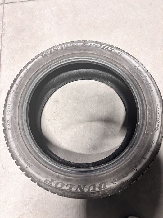 Продавам 225/50R17 и 205/55R16