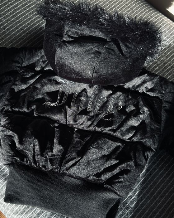 Juicy Couture яке