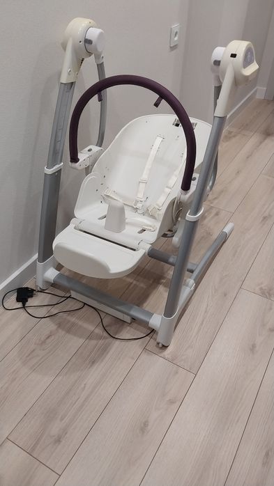 Продам стульчик-электрокачеля maribel