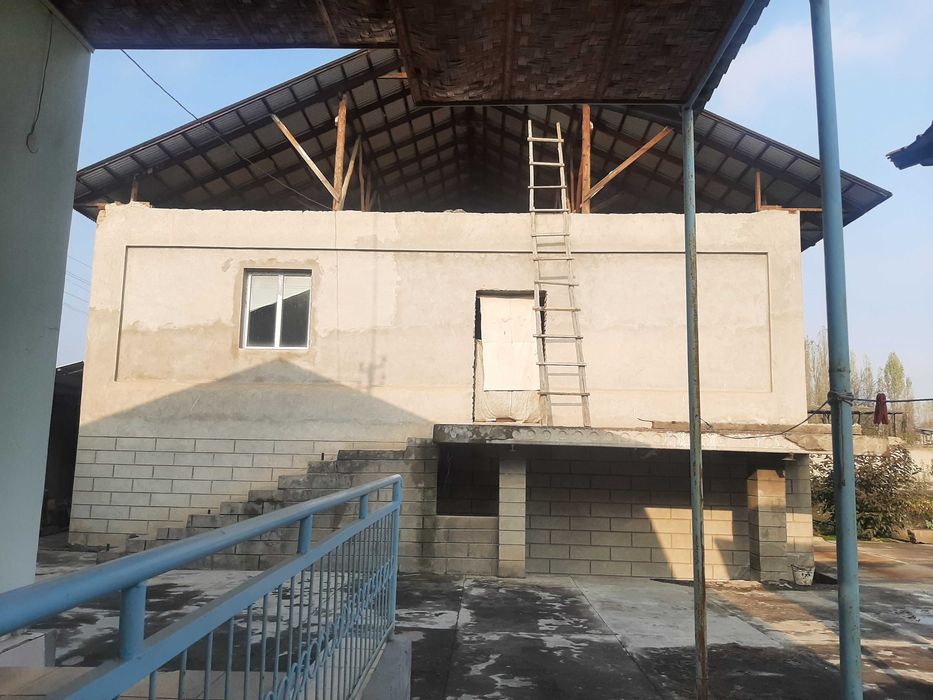 2 qavatli Uy biznes uchun qulay ijaraga beriladi.