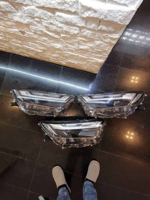 Far stânga dreapta toyota rav4 full led 2022/2023/2024