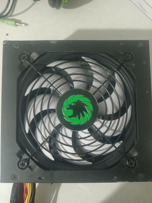 Блок питания и ссд и hhd