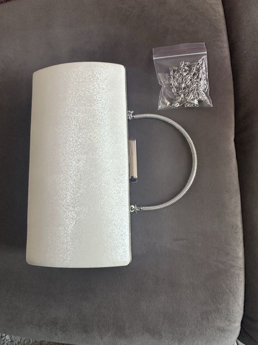 Дамска чанта цвят мръсно бяло