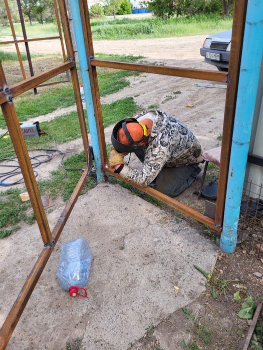 Предлогаю услугу сварщика