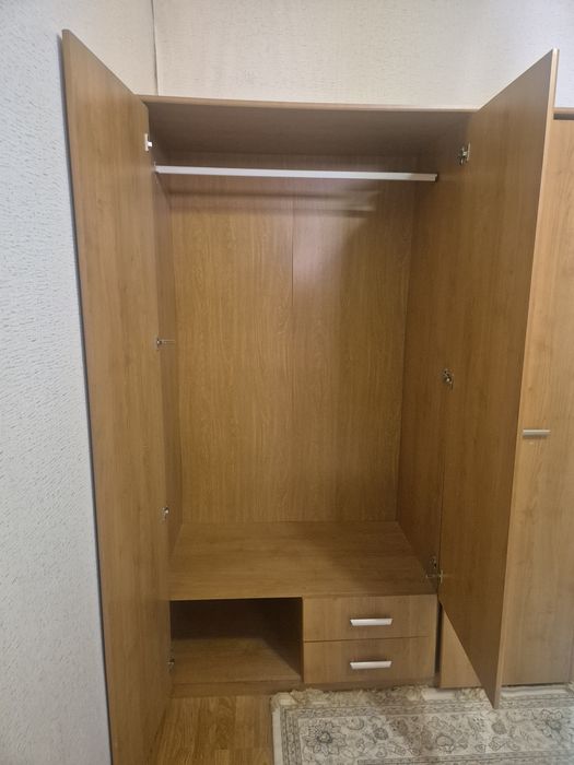 Шифонер трехстворчатыйпродам