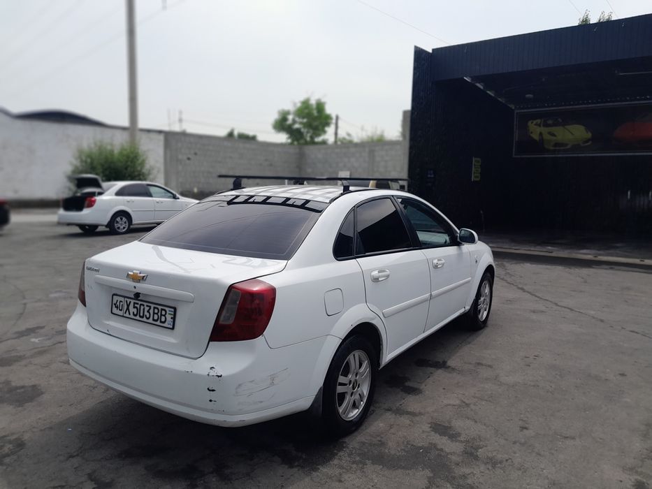 Авто Ласетти сотилади
