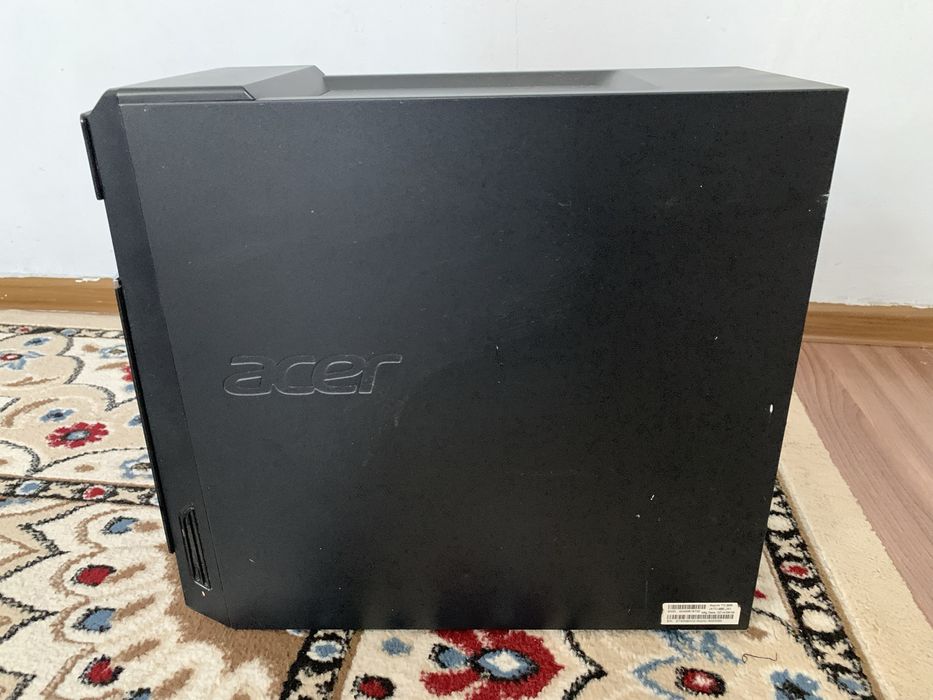 Продаетая блок компьютера acer