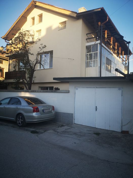 Етаж от къща напълно обзаведен в с.Войводиново