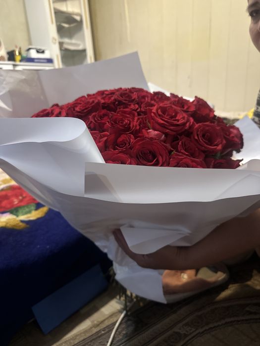 101 роза букет свежий