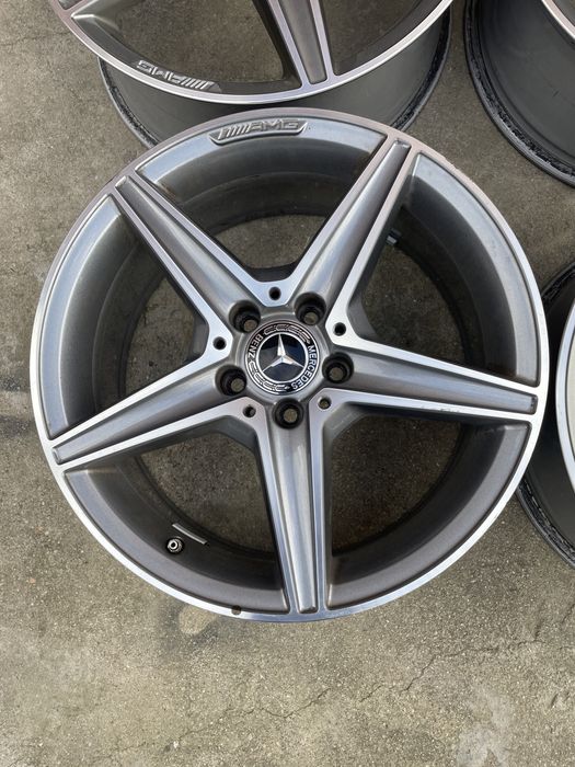Оригинални джанти за мерцедес амг 18 цола в добро състояние