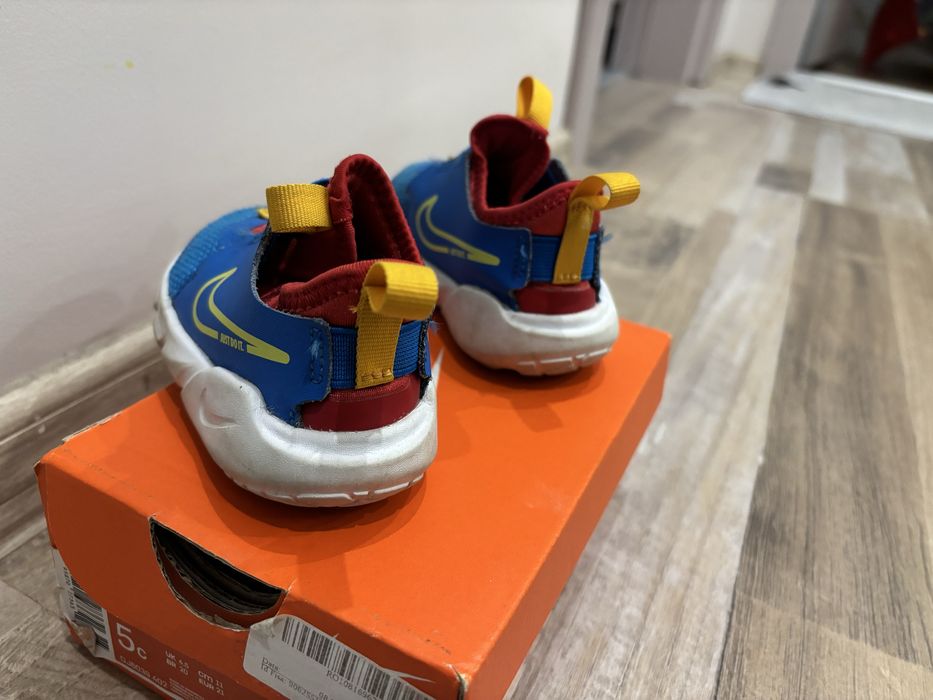 Маратонки Nike