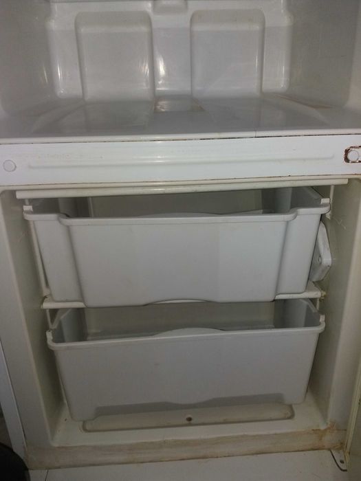 Продам холодильник