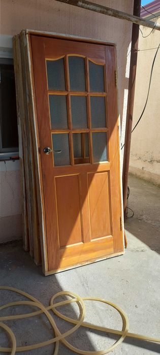 Двери межкомнатные 4 штуки