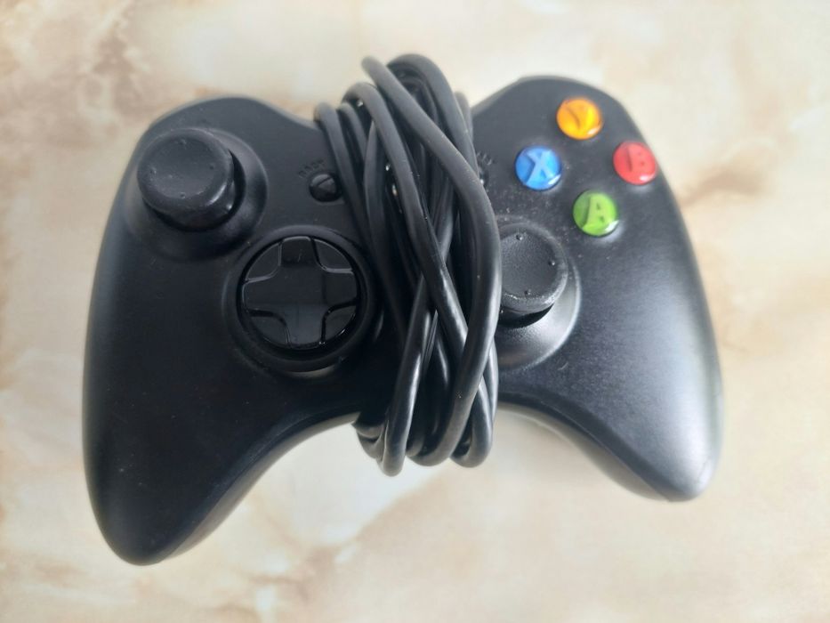 [Xbox360] Vând manetă / controller / joystick original pentru Xbox 360