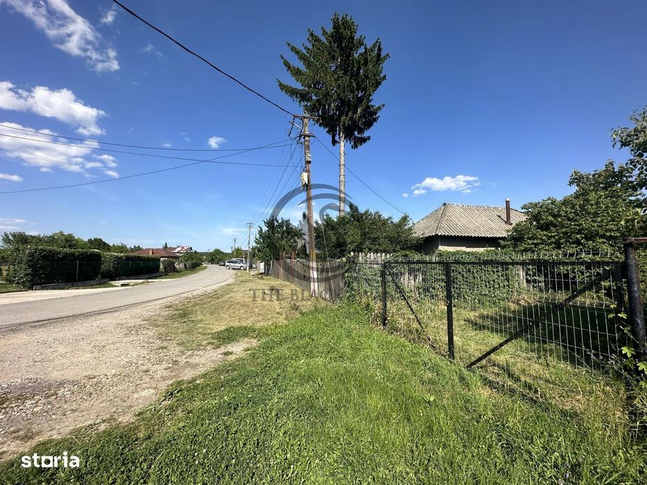 Teren intravilan de vanzare | 11.000 mp | Ghirdoveni | Comision 0%