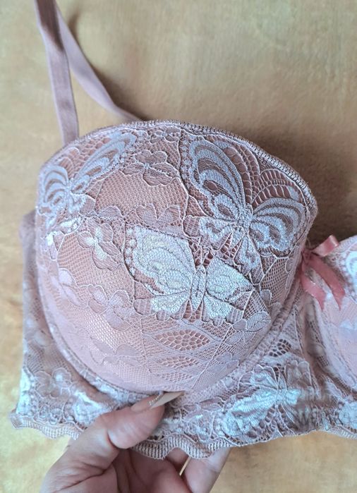 Lot sutiene 85D new Yorker roz dantela