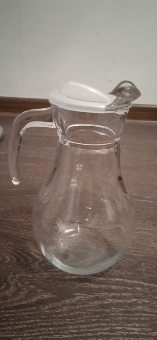 Графин для воды, 1 литр.