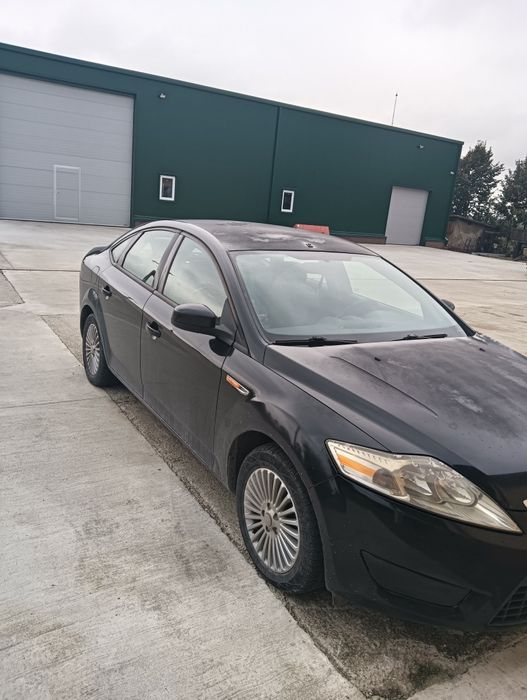 Vând schimb Ford Mondeo