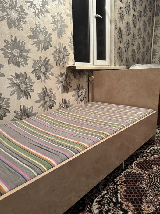 Односпальная кровать