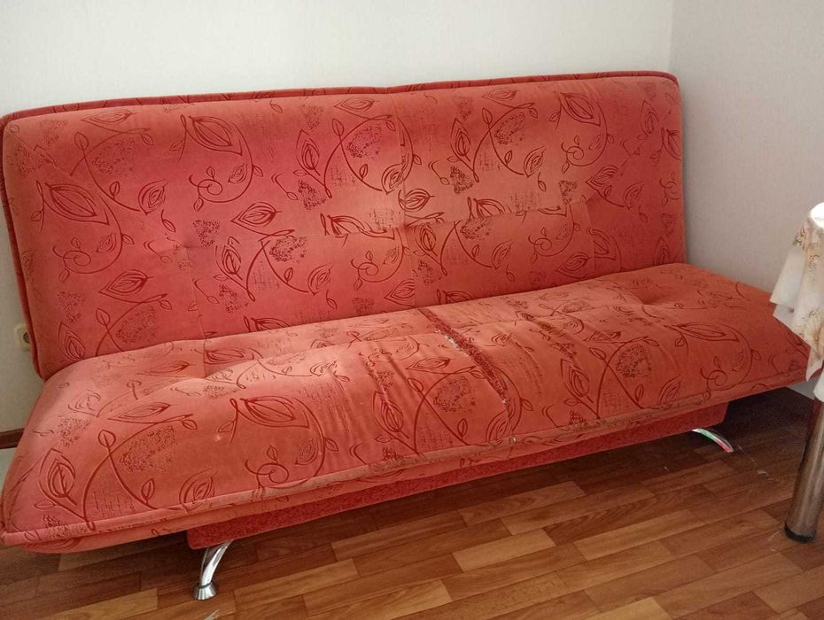 Продам диван б/у самовывоз
