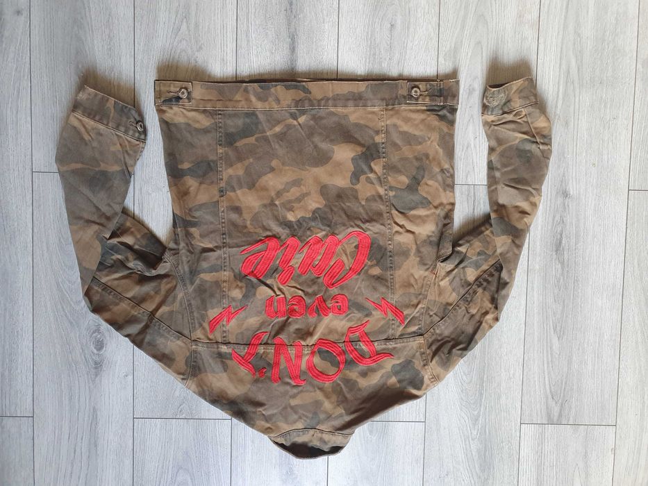 Geaca de blugi Bershka Denim Jacket - Marimea L