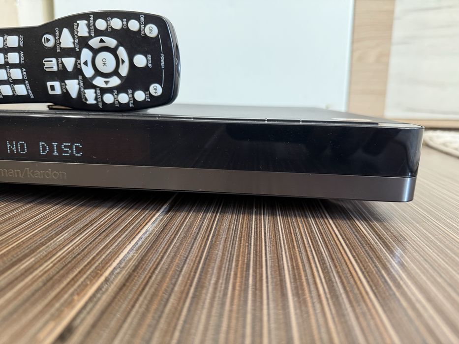 DVD 29 Harman Kardon като ново