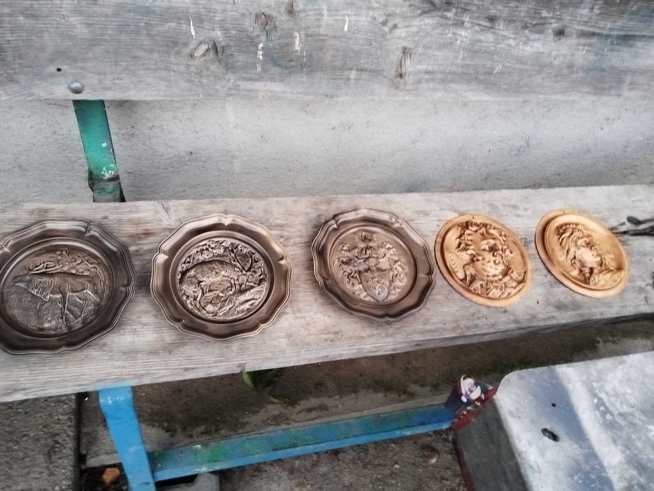 Farfurii decorative vintage bronz alama