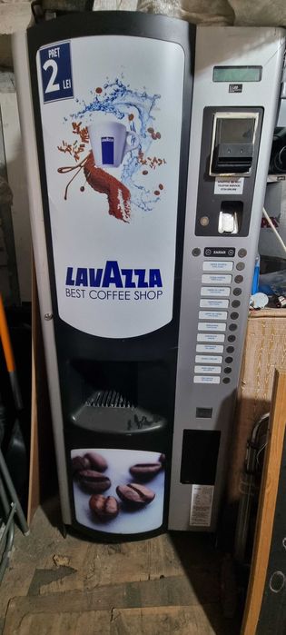 Vand automate cafea si snacks
