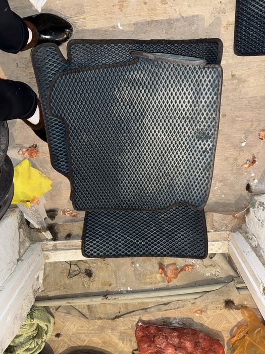 Ауди 100 С 4 ге полик