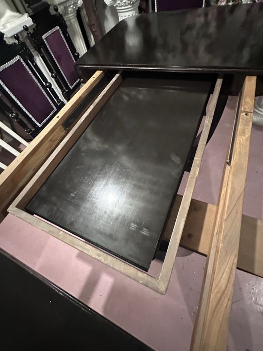 Masa art deco impecabila extensibila