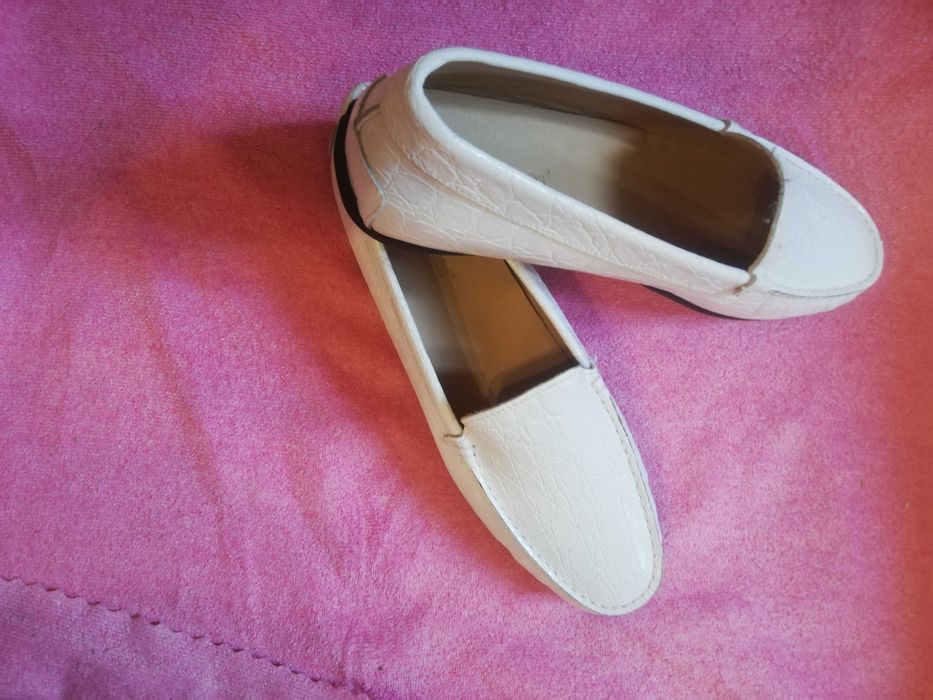 Мокасины весенние продам