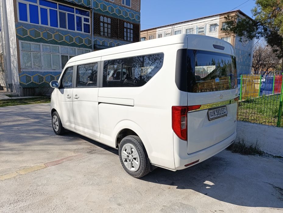Продаётся микроавтобус Changan S64