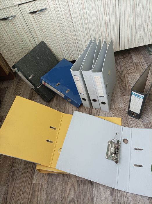 Папки для бумаг регистрационные