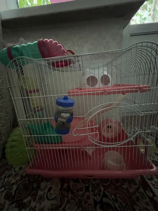Продам клетку для хомяка.