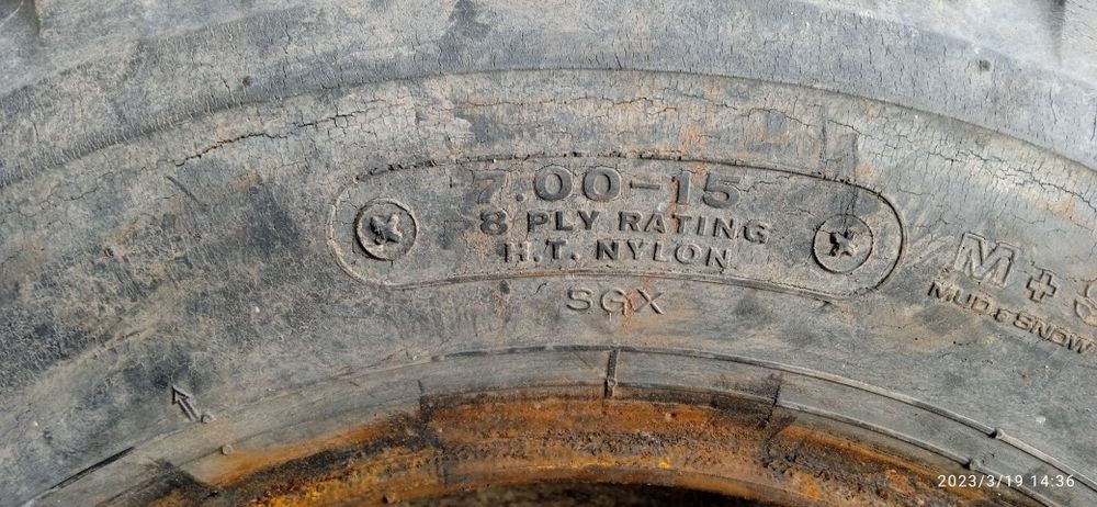 Продам резину пятнадцатую три вида