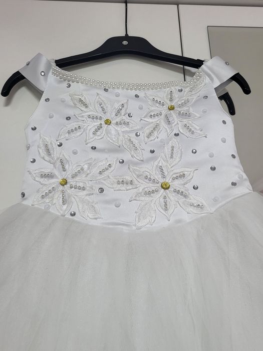 Платье для девочки  7- 8 лет