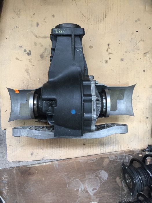 Audi a4 b6 2.5tdi,180кс,4х4 автомат комби диференциал заден мост