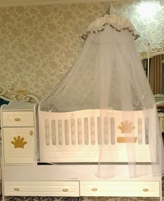 Срочно продаётся Детская кровать! Торг есть.