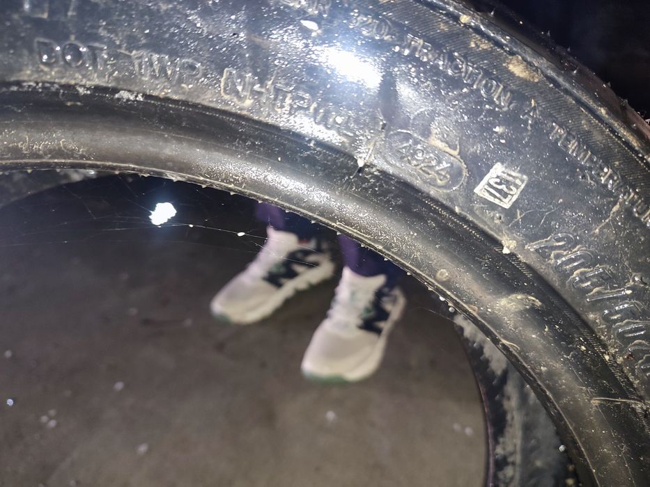 Шыны продам новый